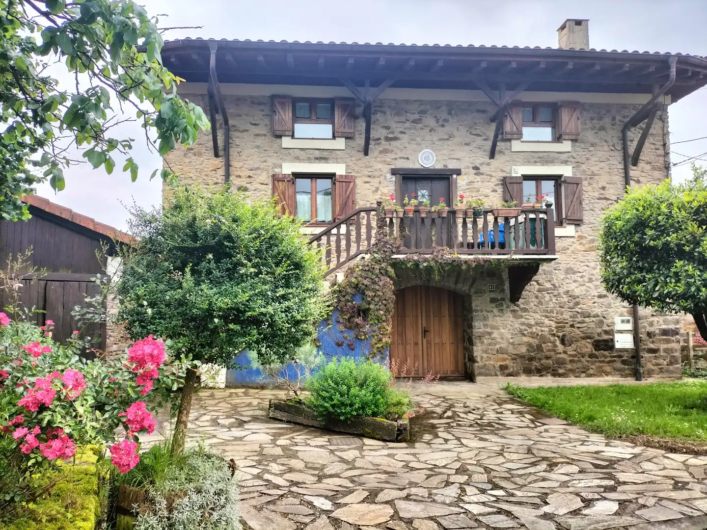 Vista exterior de Casa o xalet en venda en Zeanuri amb Calefacció, Jardí privat i Terrassa