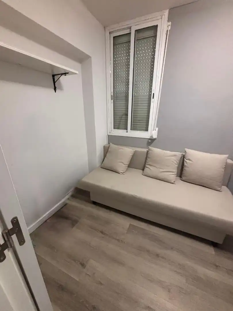 Bedroom of Flat for rent in Barcelona  with Air Conditioner, Heating and Parquet flooring