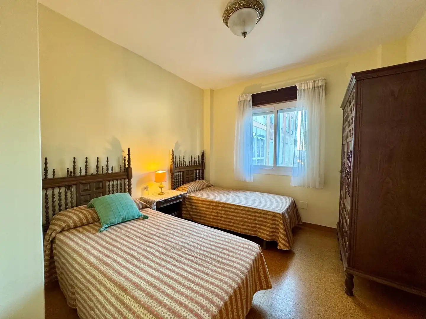 Bedroom of Flat for sale in Vilanova de Arousa  with Heating, Terrace and Furnished