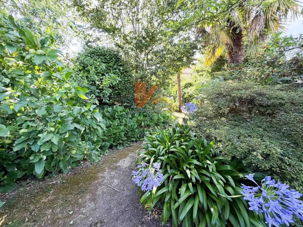 Jardín de Casa adosada en venta en Brión con Jardín privado, Trastero y Horno