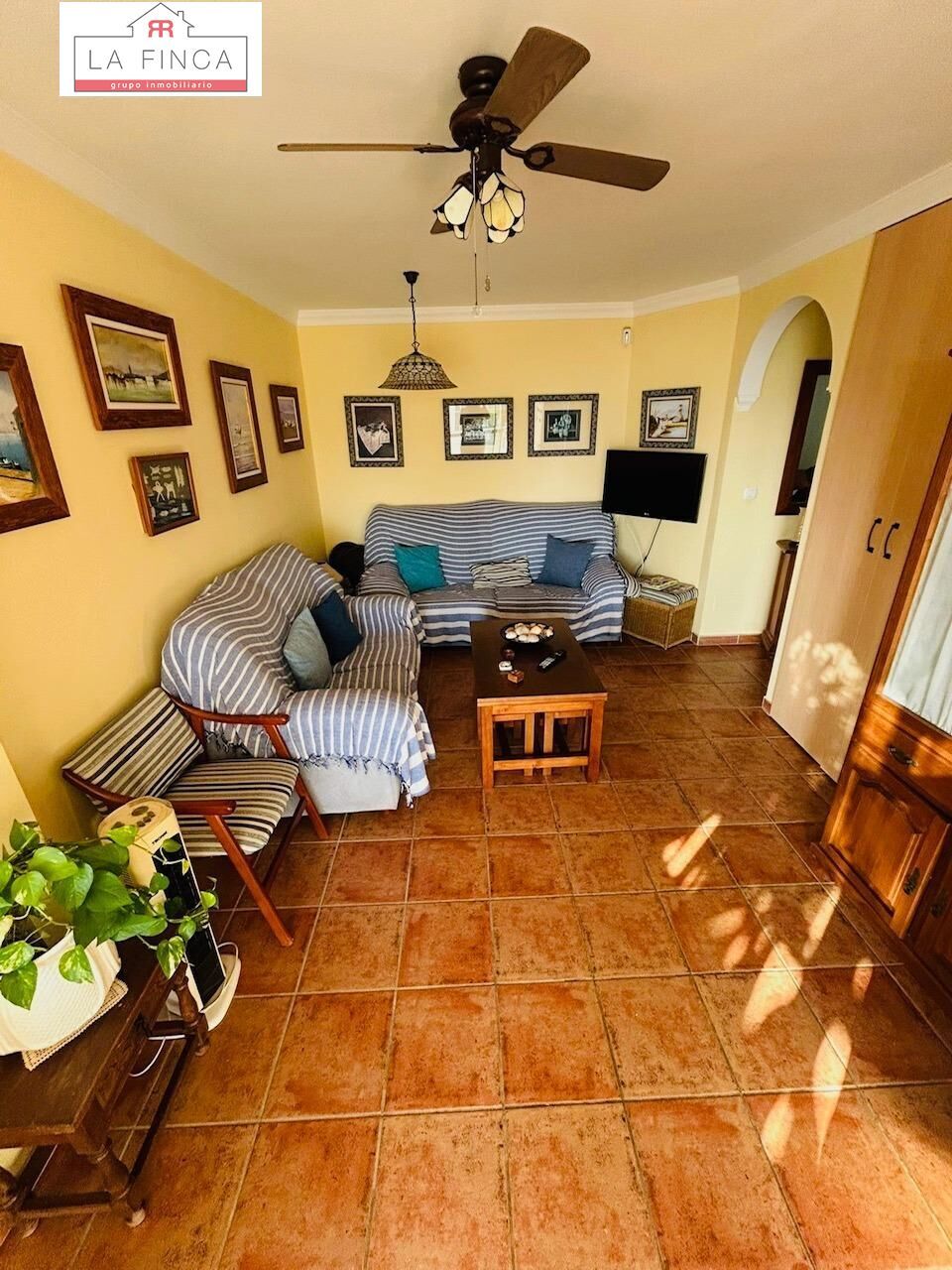 Sala de estar de Piso en venta en Vélez-Málaga con Piscina comunitaria