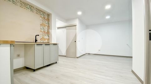 Foto 3 de Planta baixa en venda a De Esteban Mora, San Pascual, Madrid Capital