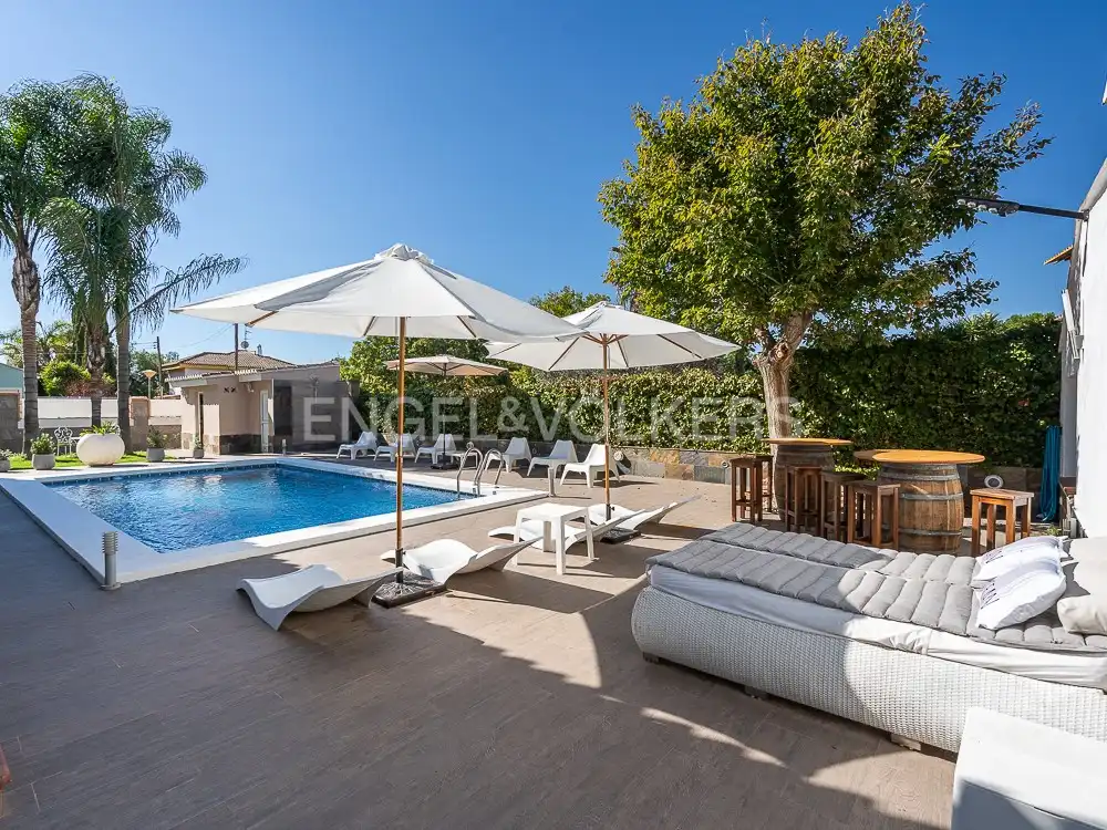 Terrace of Houses for rent in Bétera  with Air Conditioner, Heating and Private garden