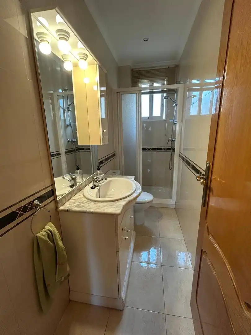 Bathroom of Flat for rent in Cartagena  with Air Conditioner and Furnished