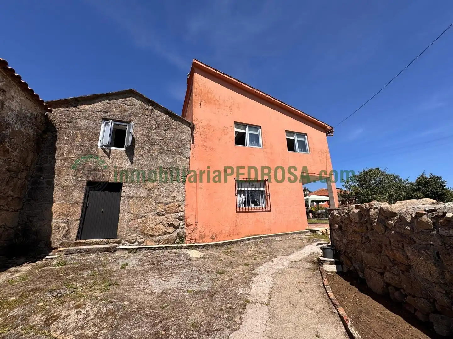 Außenansicht von Country house zum Verkauf in Pontevedra Capital  mit Heizung, Privatgarten und Möbliert