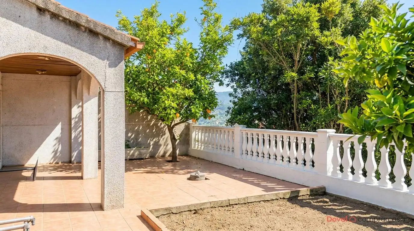 Terrace of Houses for sale in Vigo   with Heating, Private garden and Parquet flooring
