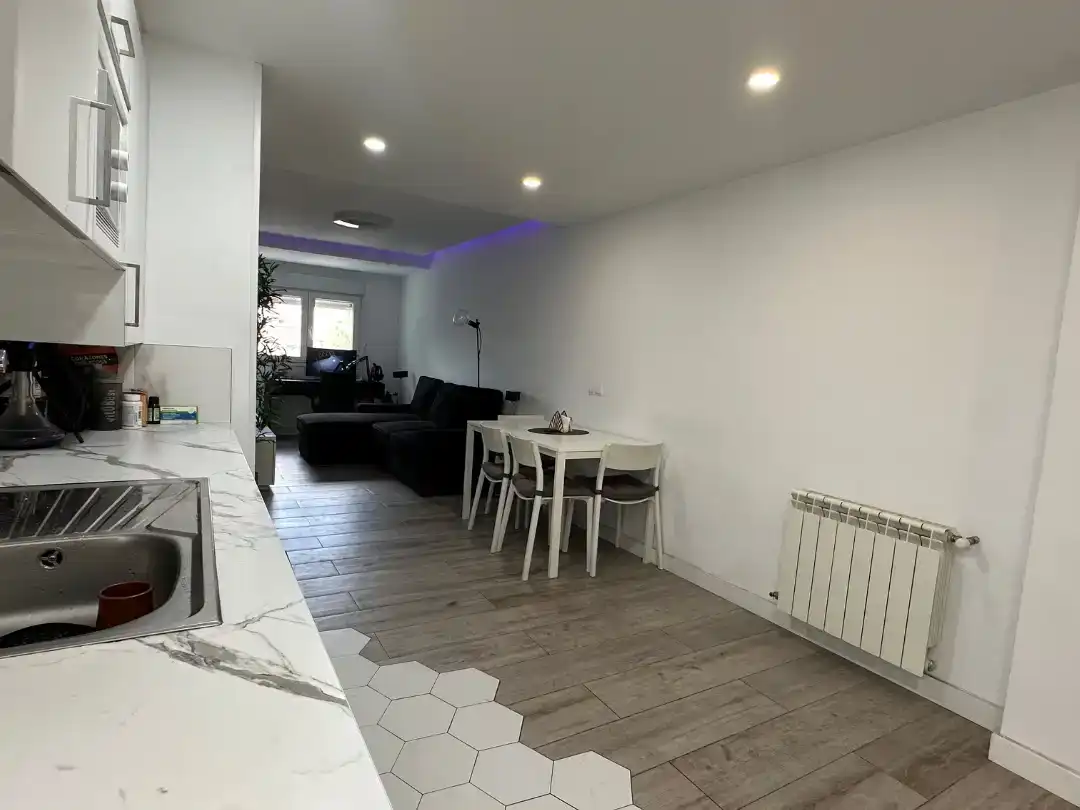 Wohnzimmer von Wohnung zum Verkauf in  Zaragoza Capital mit Balkon