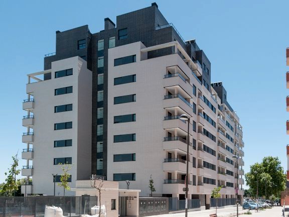 Vista exterior de Garaje en venta en Móstoles