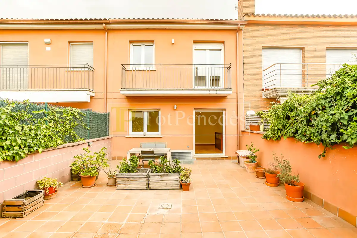Detached homes for sale in Carrer del Carme, Avinyonet del Penedès
