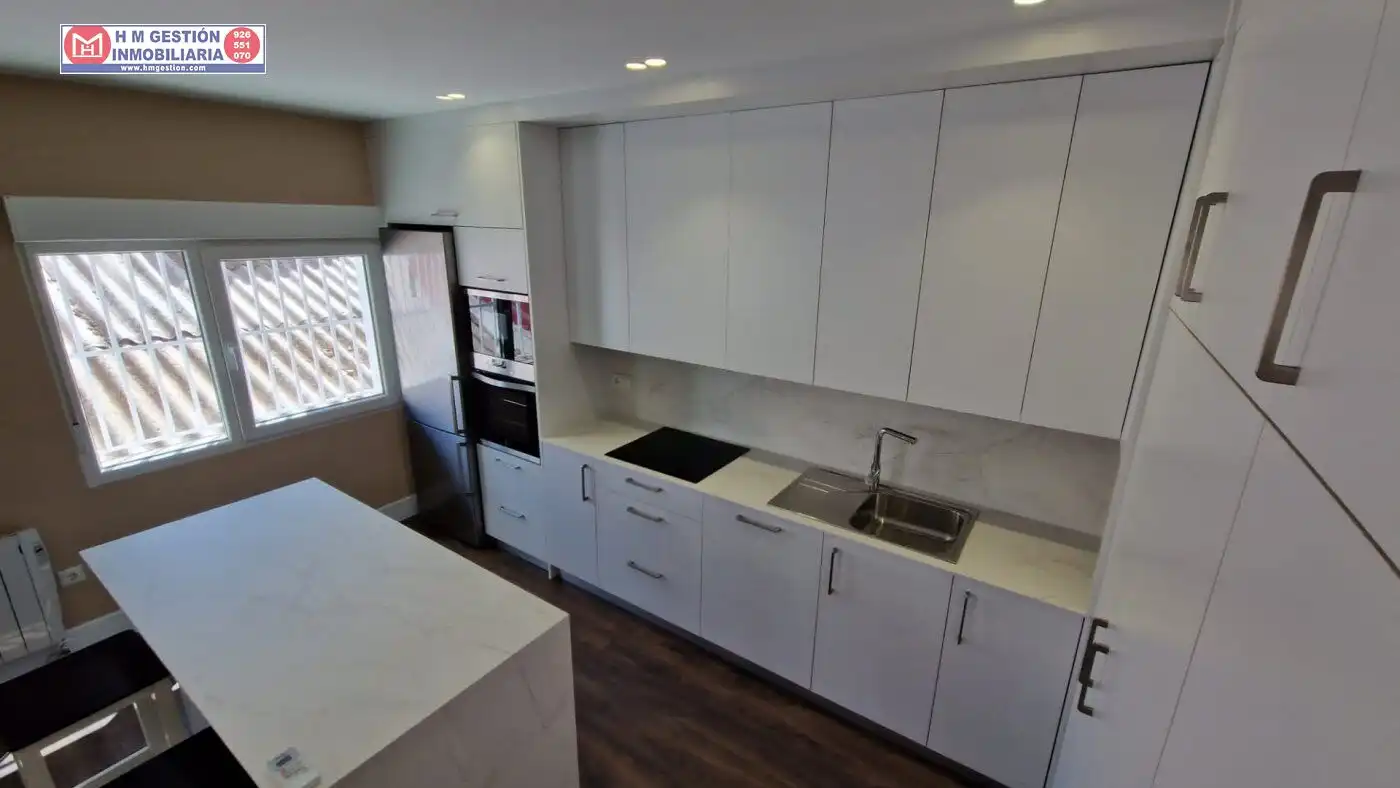 Cocina de Piso de alquiler en Alcázar de San Juan con Aire acondicionado, Calefacción y Terraza