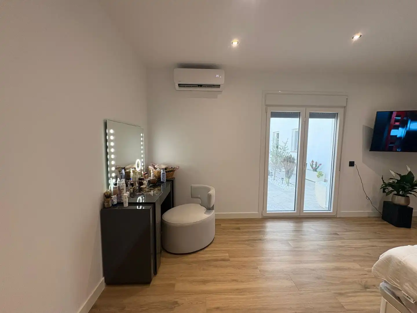 Houses for sale in Chiclana de la Frontera  with Air Conditioner and Swimming Pool