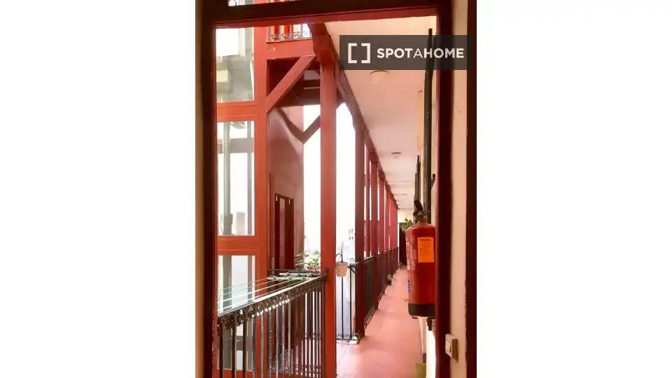 Appartamento con terrazza in affitto a Centro, imagen 10