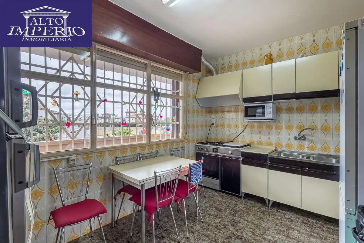 Casa con terrazza in vendita a Avenida HUETOR VEGA, imagen 12