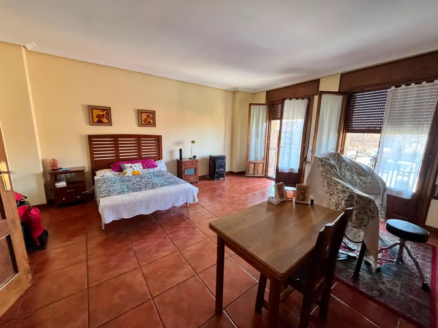 Dormitori de Casa adosada en venda en Samaniego amb Calefacció, Parquet i Terrassa