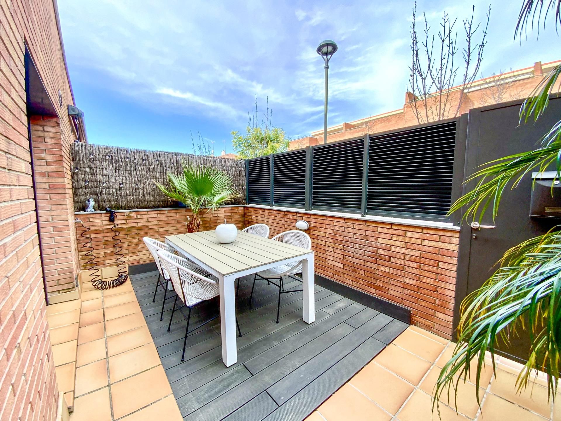 Terrace of Single-family semi-detached for sale in El Masnou  with Air Conditioner, Heating and Private garden
