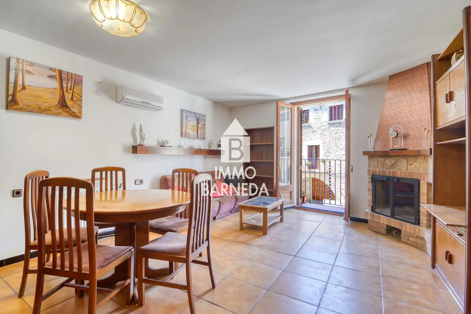 Vista exterior de Casa o xalet en venda en Peralada amb Calefacció, Terrassa i Moblat