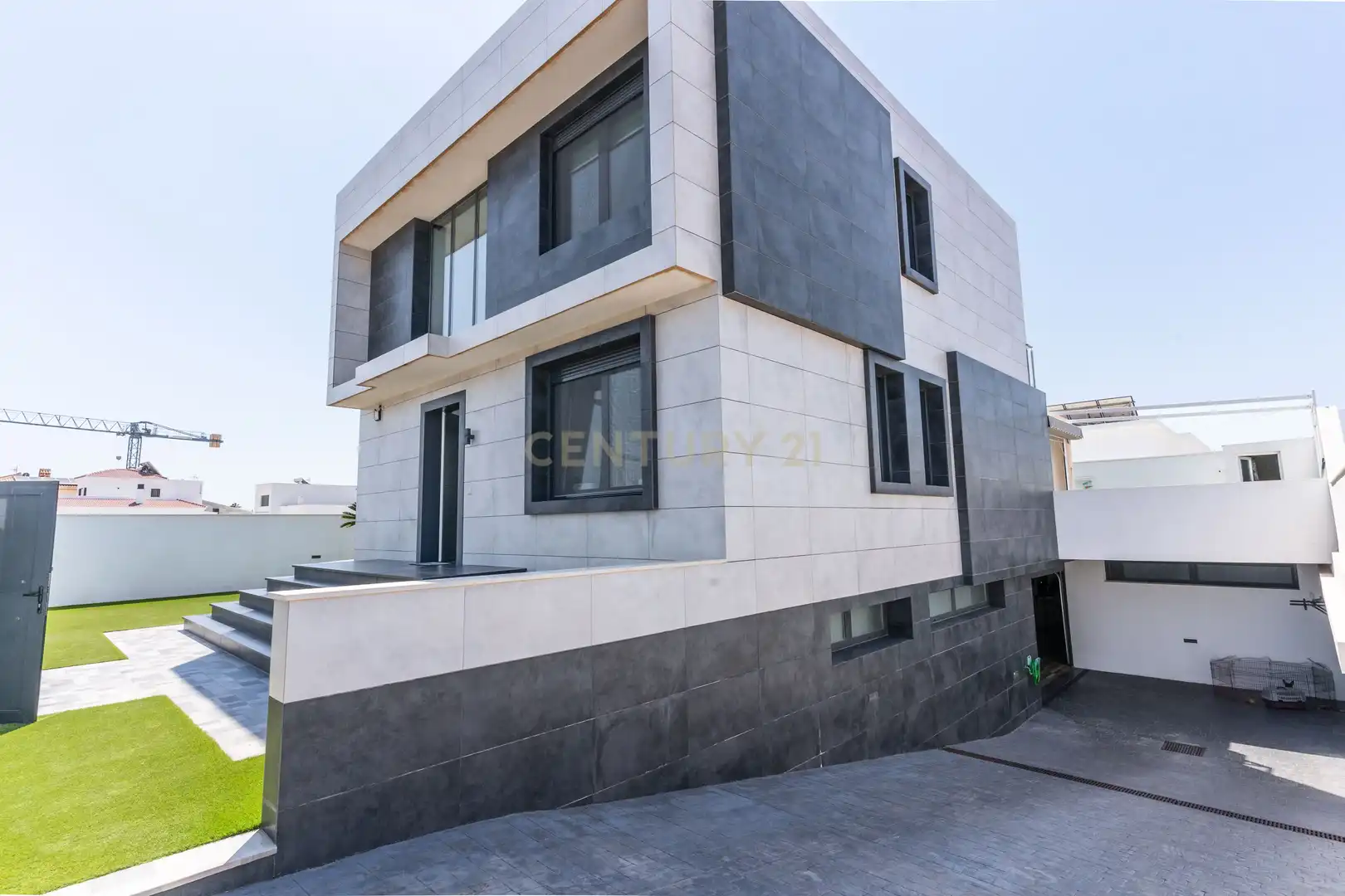 Vista exterior de Casa o xalet en venda en El Ejido amb Aire condicionat, Jardí privat i Traster