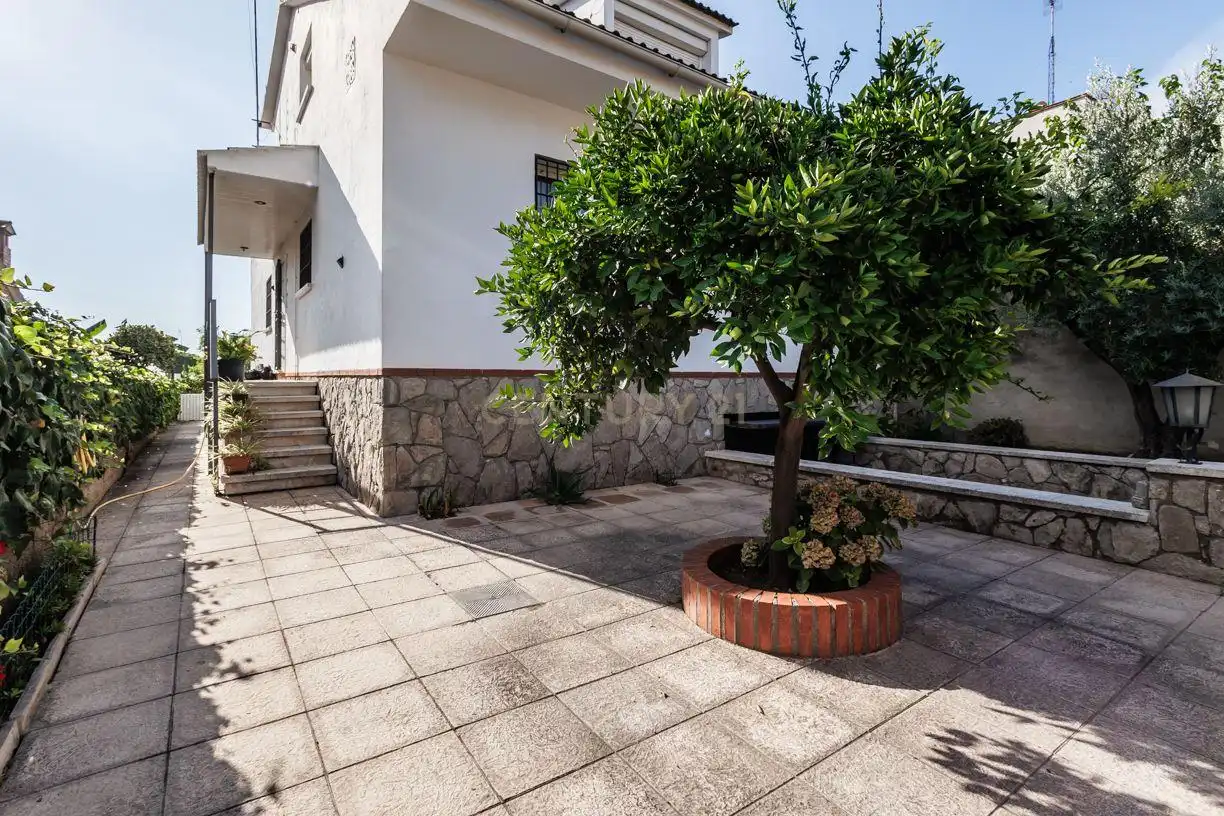 House with pool for sale in Carrer de les Orquídies, Viladecans, Spain, imagen 66