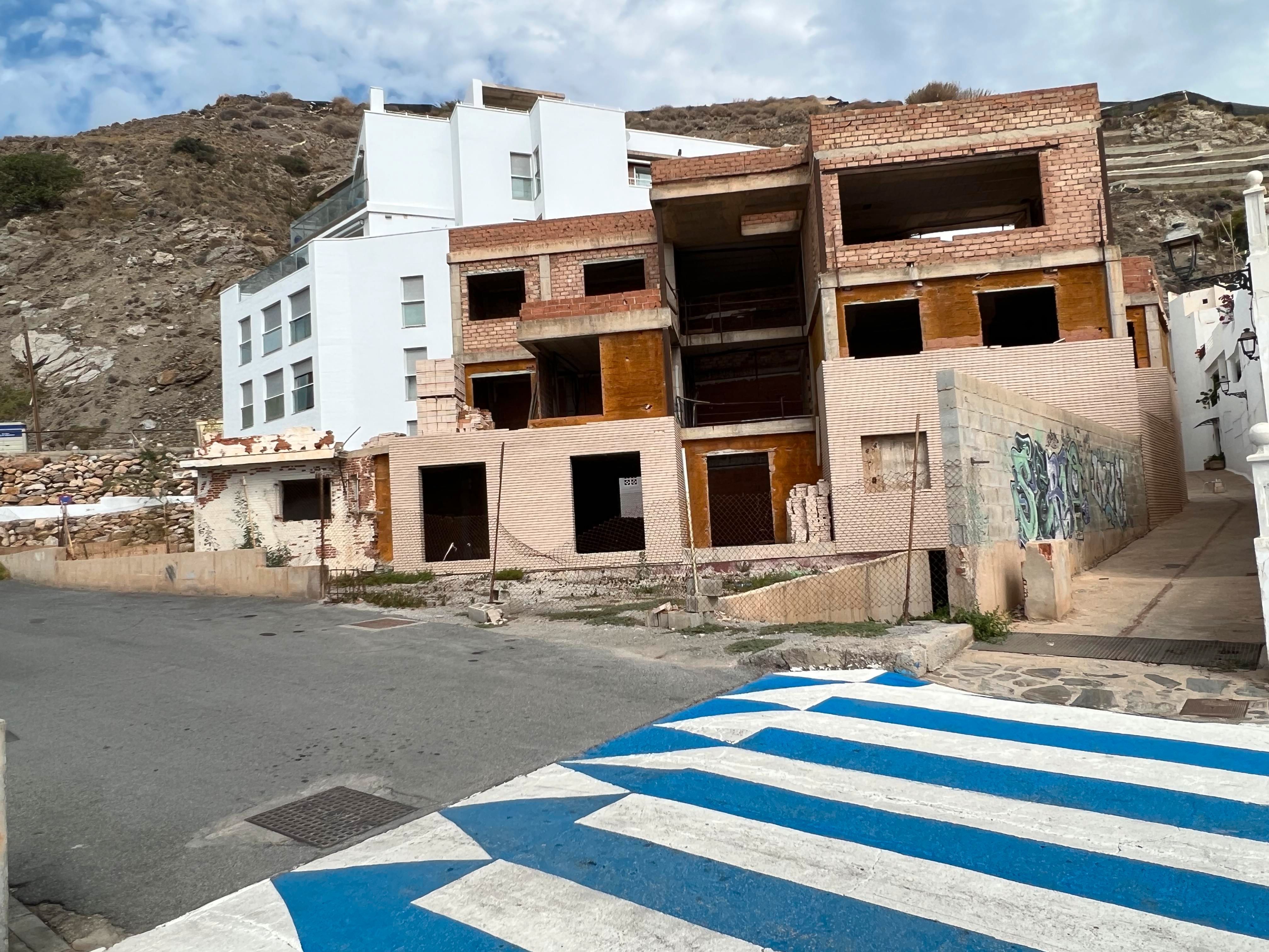 Exterior view of Building for sale in Rubite