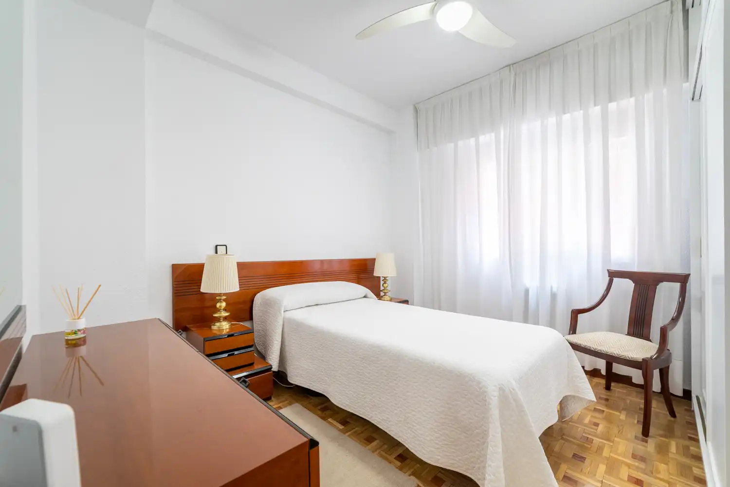 Wohnung zur Miete in Calle de Toledo, Acacias