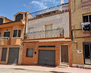 Vista exterior de Casa o xalet en venda en Minglanilla amb Terrassa i Balcó