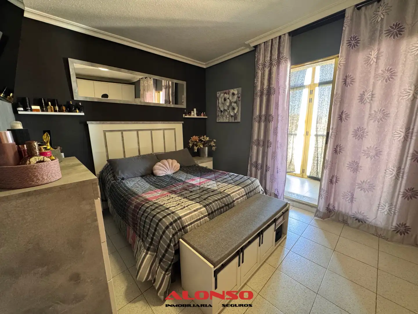 Habitación de Casa adosada en venta en Vinaròs con Aire acondicionado, Terraza y Trastero