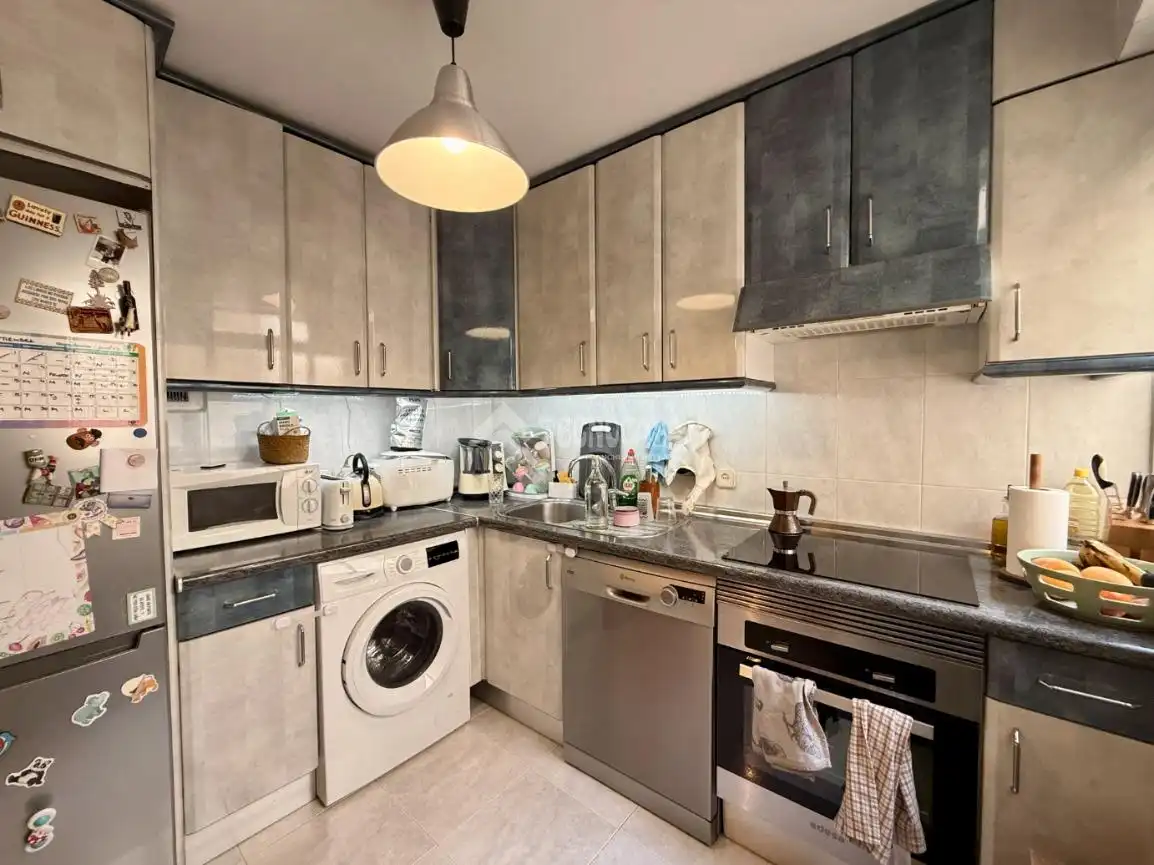 Küche von Wohnung zum Verkauf in Madrid mit Klimaanlage, Heizung und Parkett