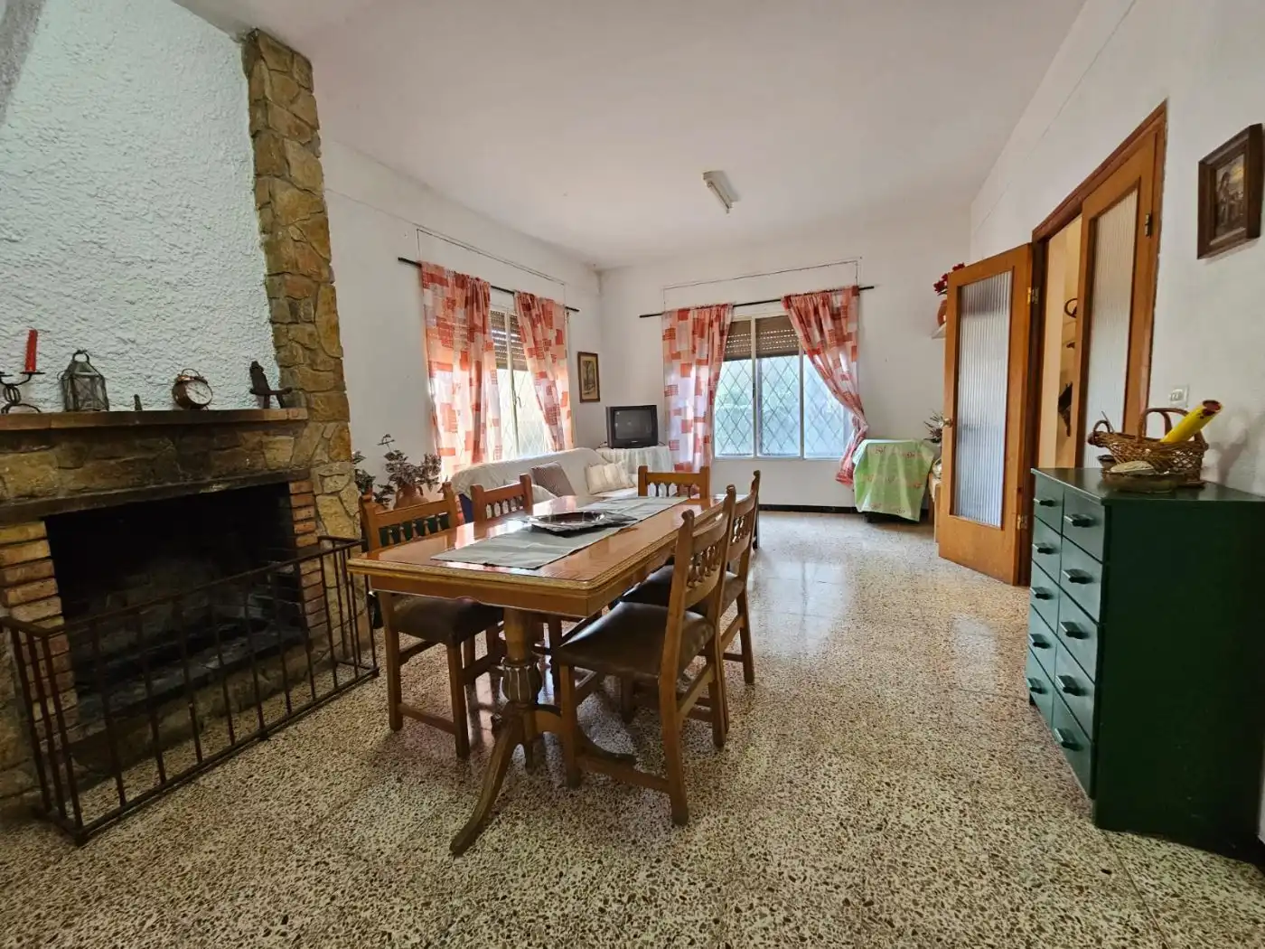Wohnzimmer von Country house zum Verkauf in Rossell mit Privatgarten, Abstellraum und Möbliert