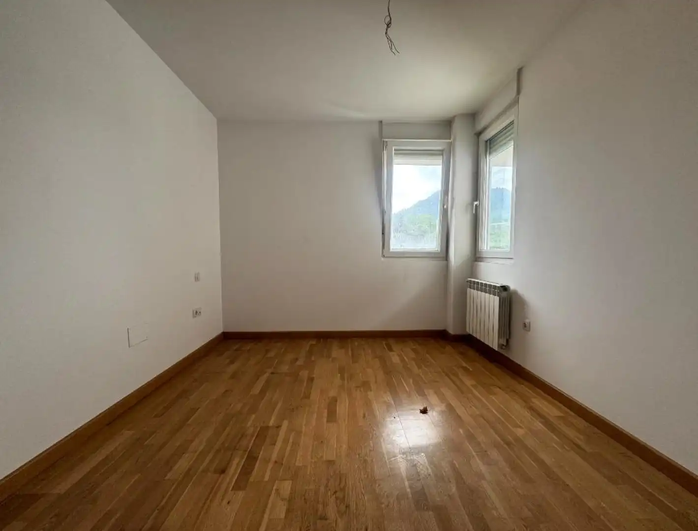 Habitación de Piso en venta en Los Corrales de Buelna  con Calefacción, Parquet y Terraza