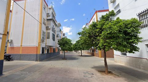 Foto 2 de Casa o chalet en venta en Brenes, Cruz Roja, Sevilla Capital
