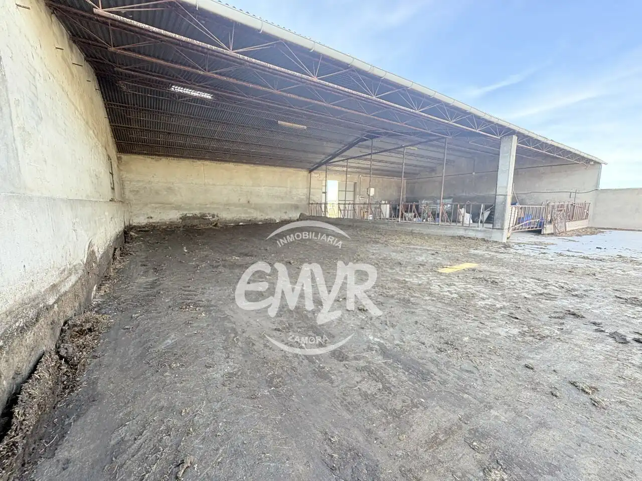 Fabrikhallen zur Miete in Morales de Valverde, Zamora
