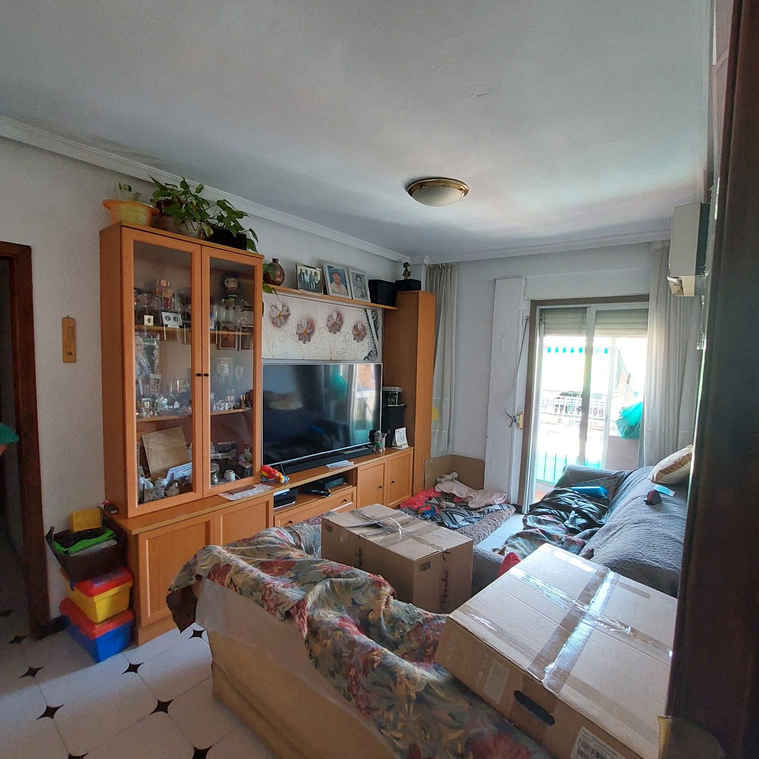 Living room of Flat for sale in  Madrid Capital  with Terrace
