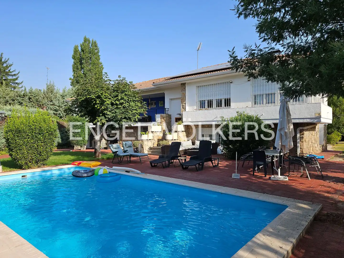 Piscina de Casa o xalet en venda en Alpedrete amb Calefacció, Jardí privat i Terrassa