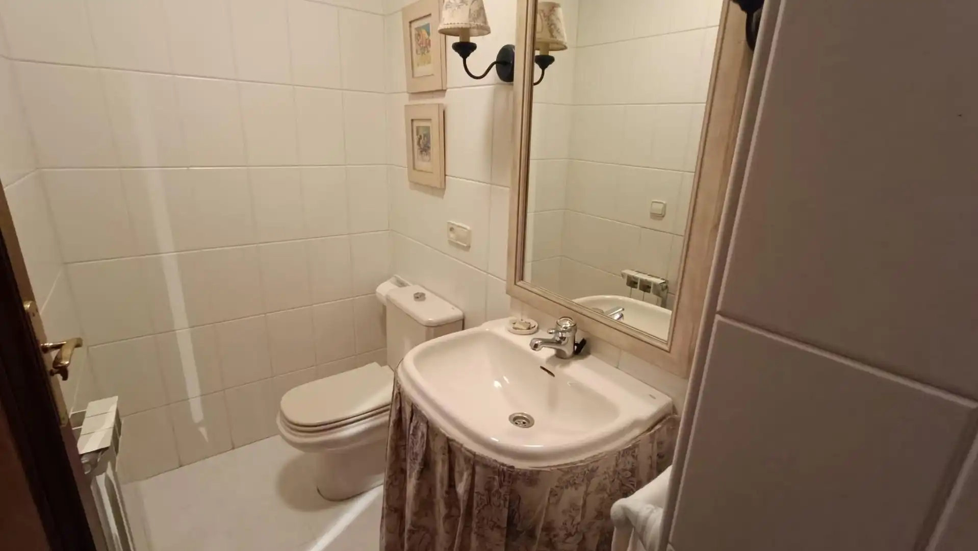 Baño de Piso en venta en Zamora Capital  con Calefacción, Parquet y Trastero