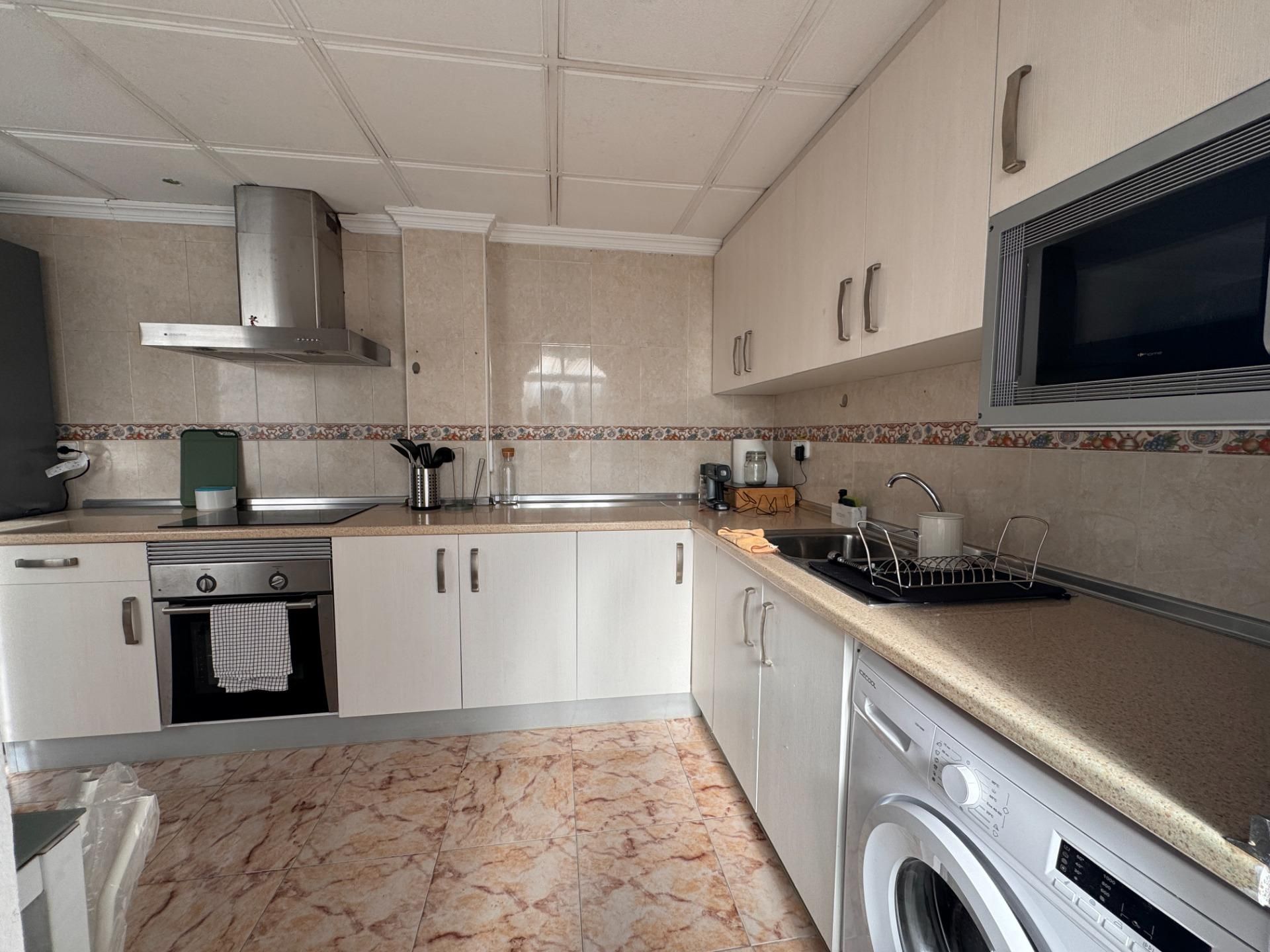 Cocina de Piso en venta en San Vicente del Raspeig / Sant Vicent del Raspeig con Balcón