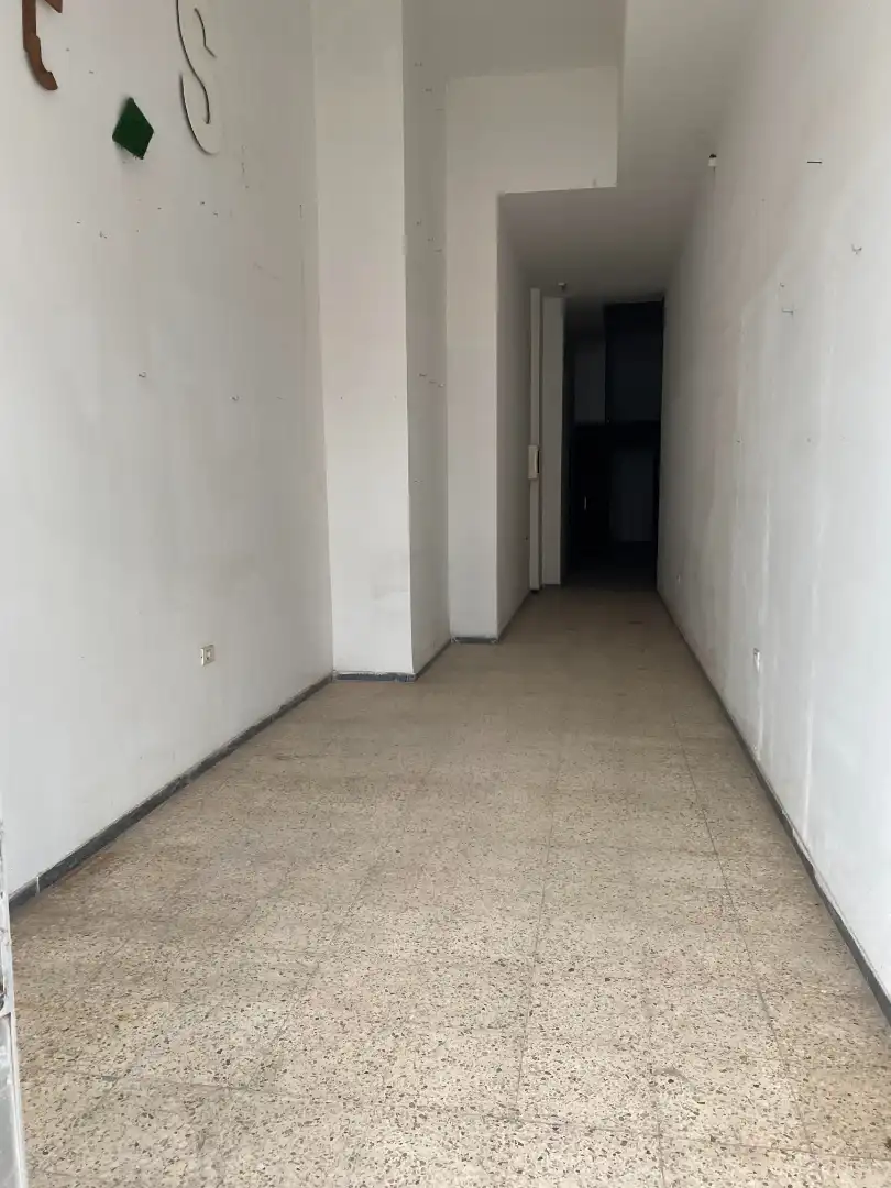 Gewerbefläche zum Verkauf in Calle Padre Anchieta 19