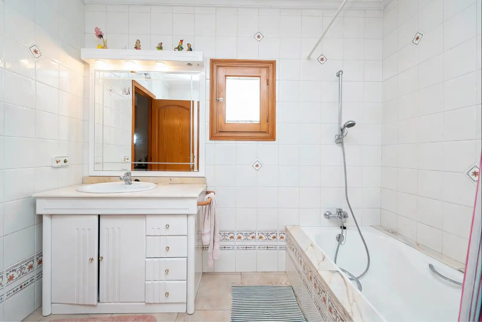 Bany de Casa o xalet en venda en  Palma de Mallorca amb Calefacció, Jardí privat i Terrassa