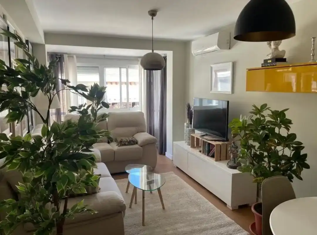 Living room of Flat for rent in  Sevilla Capital  with Air Conditioner and Terrace