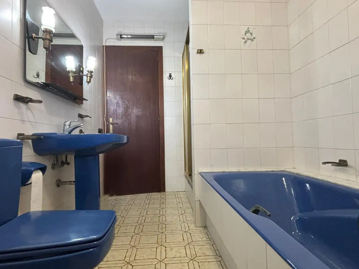 Bany de Casa o xalet en venda en Tarragona amb Aire condicionat, Calefacció i Jardí privat