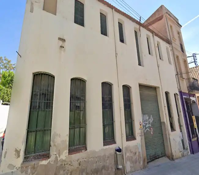 Vista exterior de Nave industrial en venta en Canet de Mar