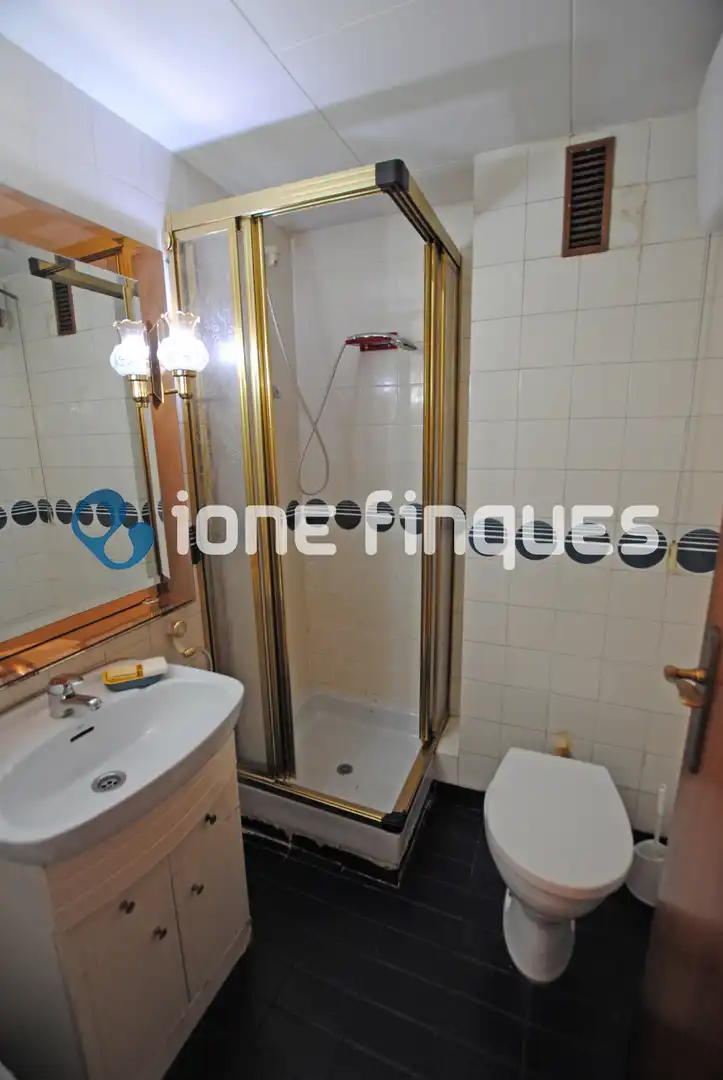 Bathroom of Flat for sale in Cerdanyola del Vallès  with Heating, Terrace and Storage room