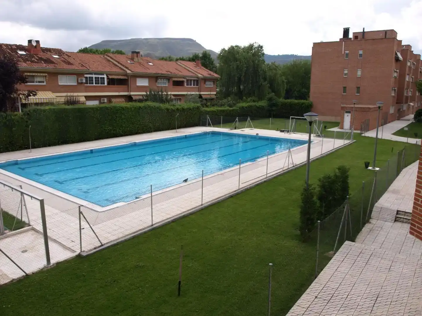 Piscina de Piso en venta en Alcalá de Henares con Aire acondicionado, Trastero y Piscina