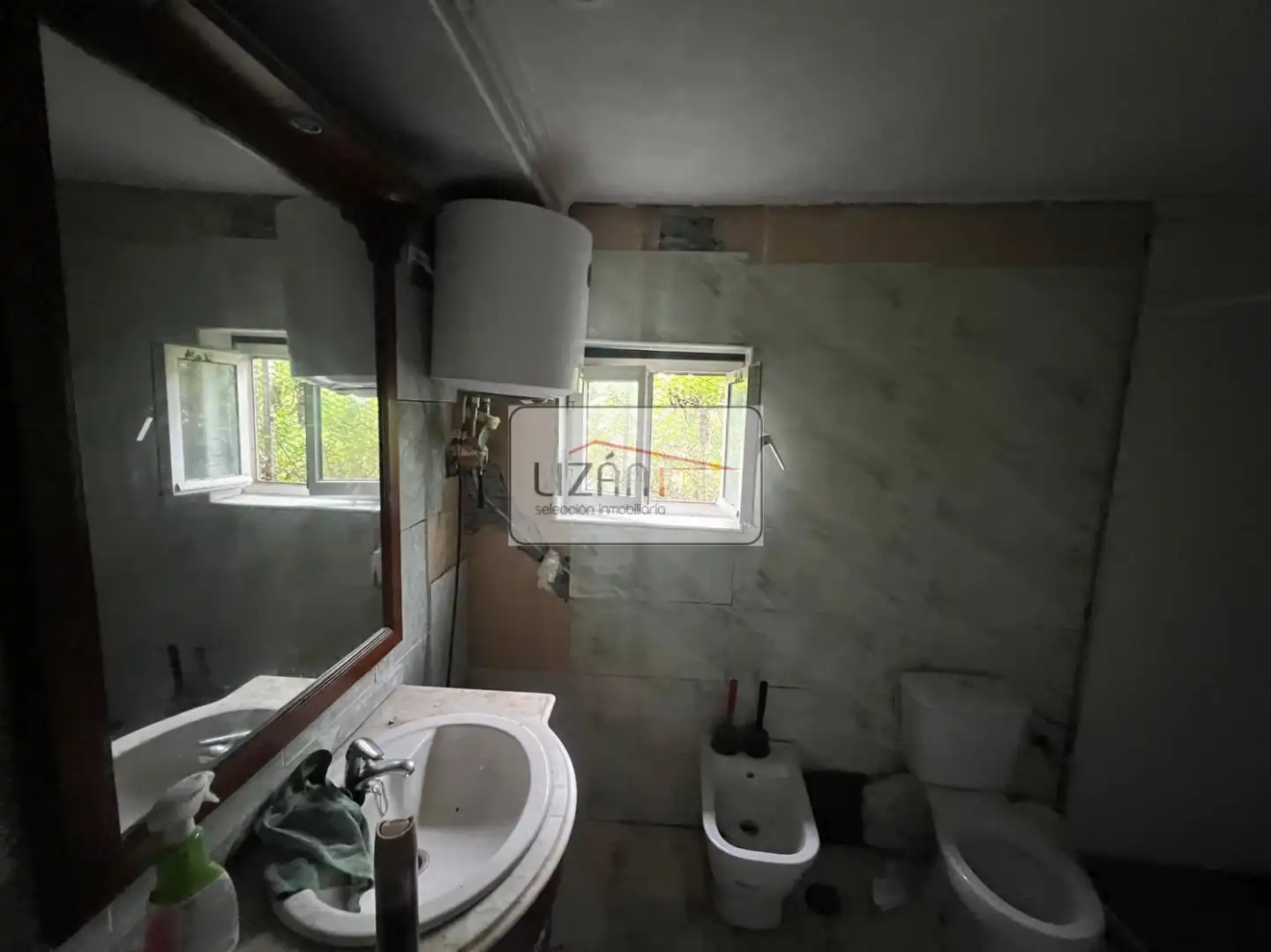 Bany de Casa o xalet en venda en Langreo