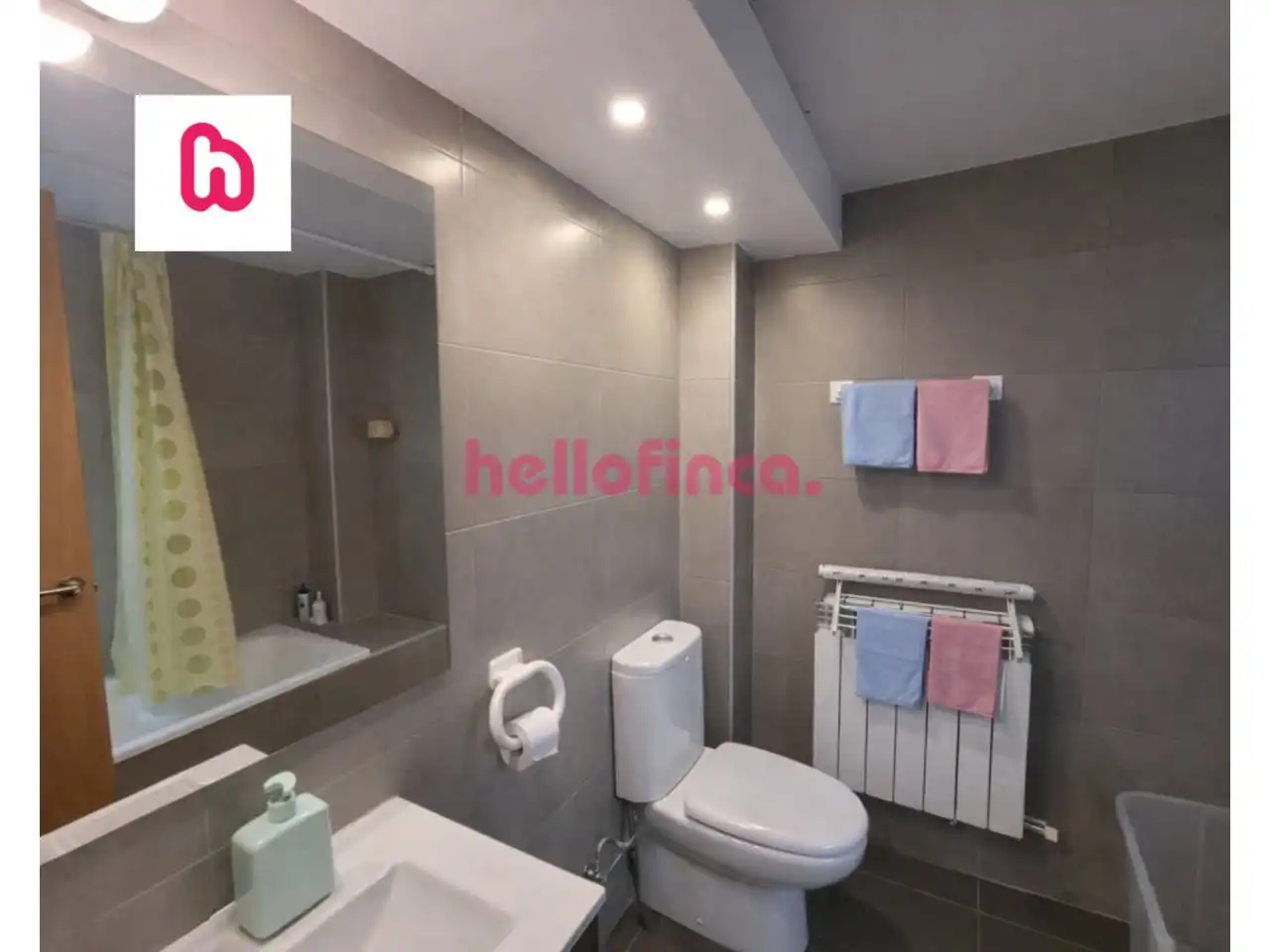 Baño de Dúplex en venta en Vic con Aire acondicionado, Calefacción y Parquet
