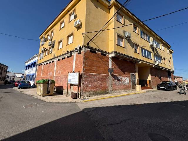 Local comercial en Venta en Calle Cruz Verde en Cebolla