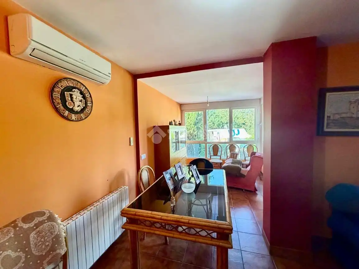 Comedor de Casa adosada en venta en Fuensaldaña con Aire acondicionado y Alarma