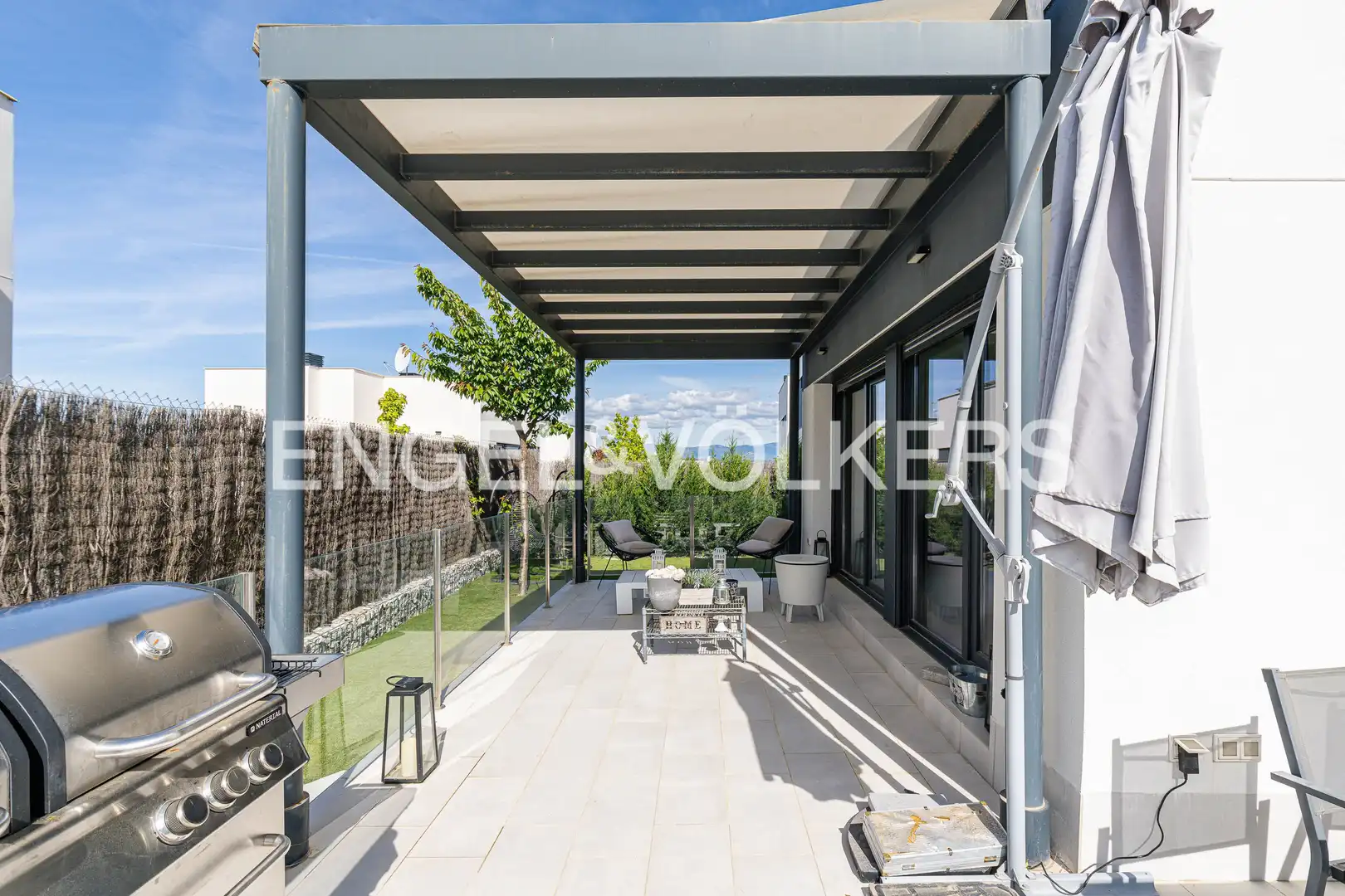 Terrassa de Casa o xalet en venda en Torrelodones amb Aire condicionat, Calefacció i Jardí privat