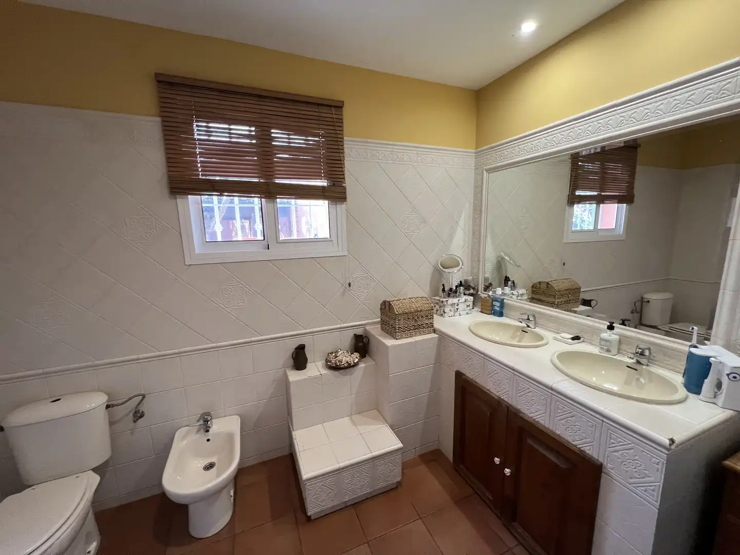 Bany de Casa o xalet en venda en El Puerto de Santa María amb Aire condicionat, Jardí privat i Parquet