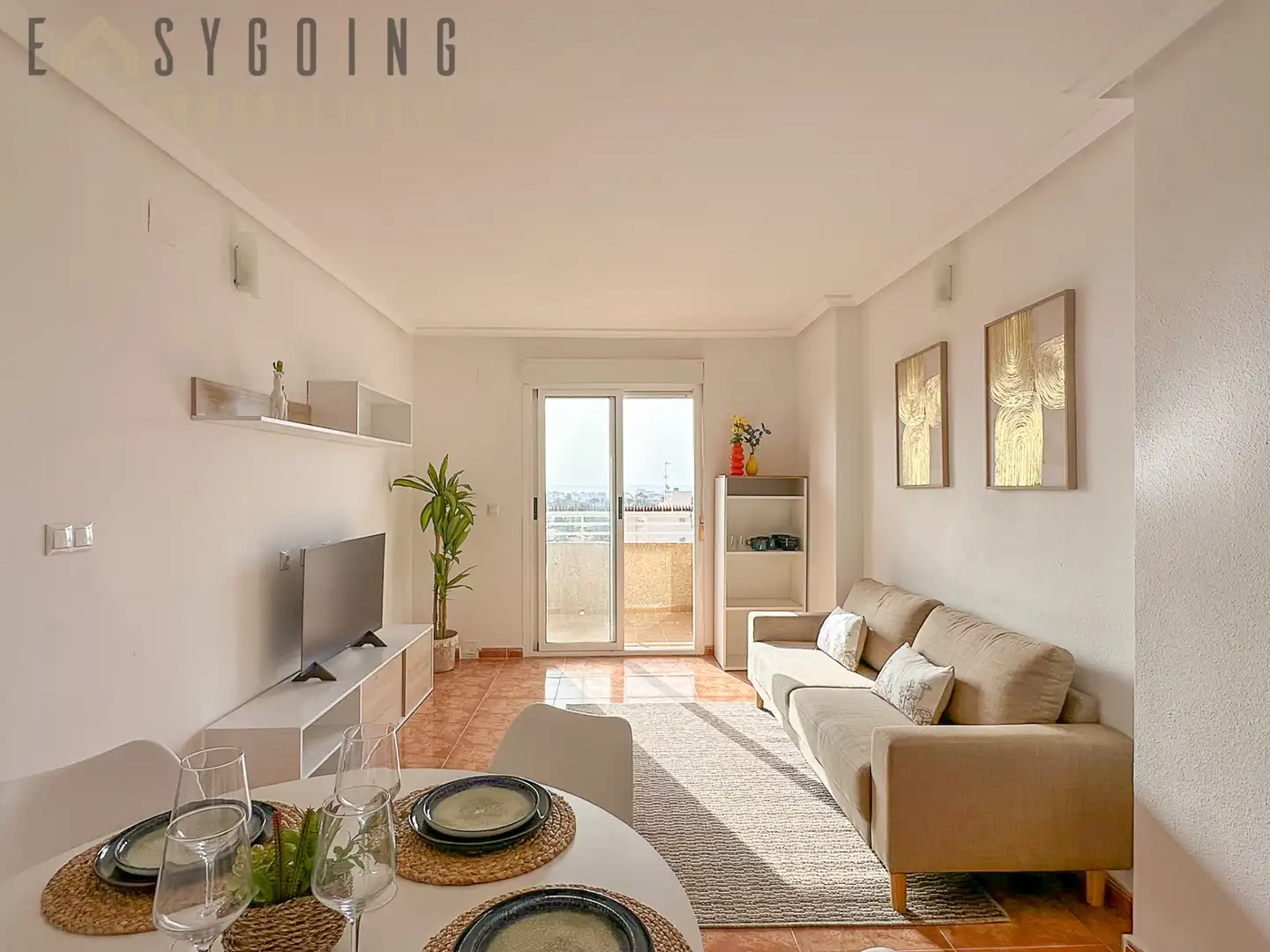 Sala de estar de Apartamento en venta en Torrevieja con Terraza y Piscina comunitaria