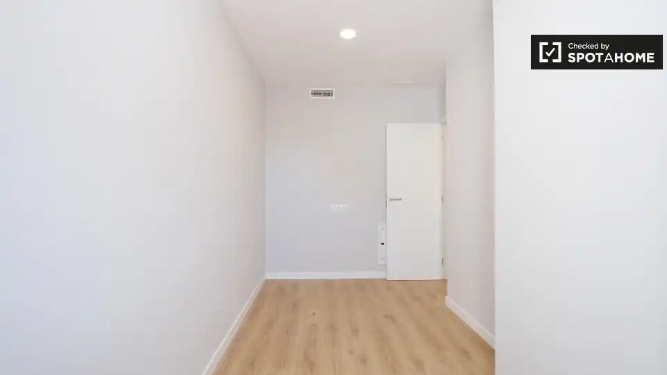Flat for rent in Sants